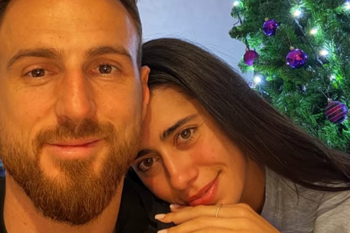 Jan Oblak z izbranko božični večer preživel v Ljubljani