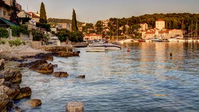 Ta hrvaški otok je tako drag, da je sram celo domačine