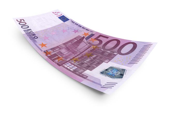 bankovec 500 evro | Foto Shutterstock