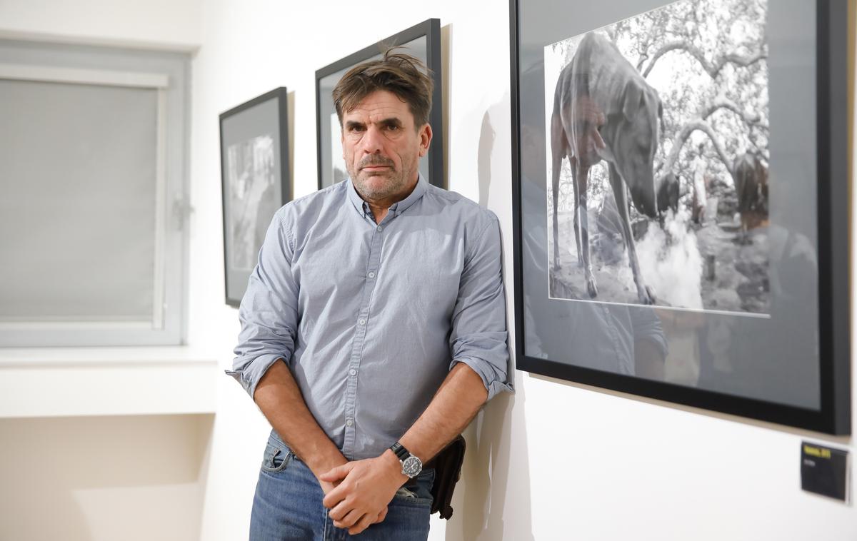 Arne Hodalič, fotograf | "Decembra bo po dvajsetih letih izšla poslednja številka revije in zaprla se bodo vrata uredništva, kjer smo že od prvega dne, ko je leta 2006 izšla krstna številka te revije," je v zapisu pojasnil Hodalič. | Foto Mediaspeed