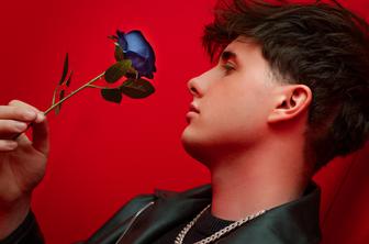 "Ukvarjanje z glasbo je drago, težko mi je samemu financirati vse"