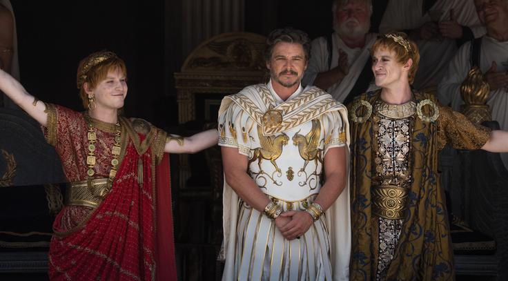 Cesarska dvojčka Geta in Karakala naj bi v svoji norosti vlivala strah in trepet, a sta pravzaprav skoraj smešna. | Foto: Karantanija Cinemas