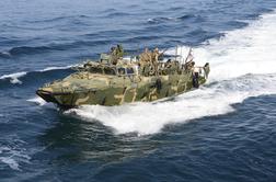 Iran izpustil zajete ameriške mornarje