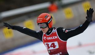 Avstrijski as se vrača, nemški pa umika