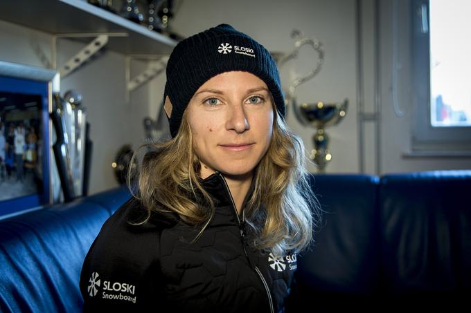 Želi si uvrstitve na zimske olimpijske igre v Pelkingu leta 2022, a se trenutno bolj osredotoča na kratkoročne cilje. "Želim si izboljšati svoje skoke, da bom konkurenčna," pravi. | Foto: Ana Kovač