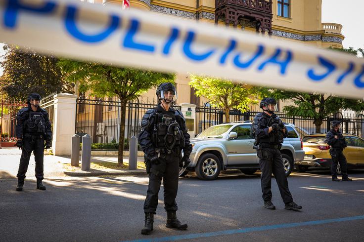 Protestni shod proti oboroževanju, vojni in zvezi Nato pod geslom Ljudska fronta - vojni kontra! | Foto: STA