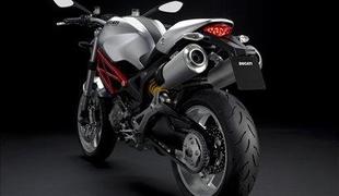 Ducati monster 1100 (S)
