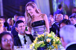 Nole na poroki prepeval narodnjake #video