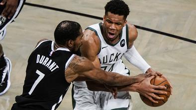 Milwaukee na sedmi tekmi raztrgal mrežice  #video