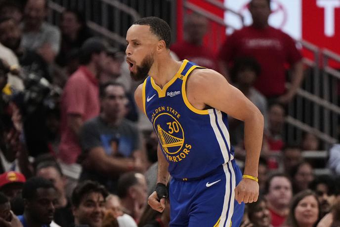 Steph Curry utišal Houston z neverjetnim metom: poteza, o kateri govori celotna NBA #video
