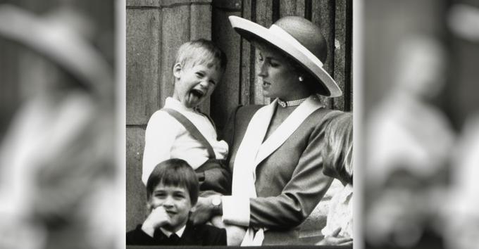 Diana s sinovoma Harryjem in Williamom leta 1988 | Foto: Reuters