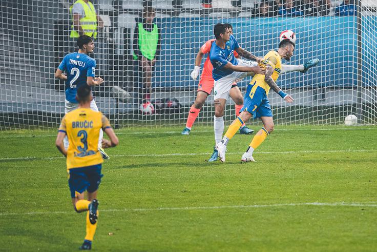 Koprčane čaka danes obračun za pokalno lovoriko z Bravom, mladim ljubljanskim klubom. | Foto: Grega Valančič/Sportida
