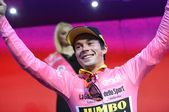 Primož Roglič Giro 2019 | Primož Roglič je Giro leta 2019 odprl z etapno zmago na kronometru od Bologne do svetišča Madonna di San Luca in takoj oblekel rožnato majico. Kako bo letos? | Foto Guliverimage