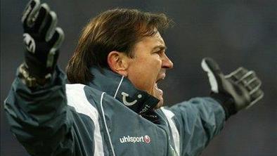 Olympiakos odpustil trenerja Lienena po izpadu