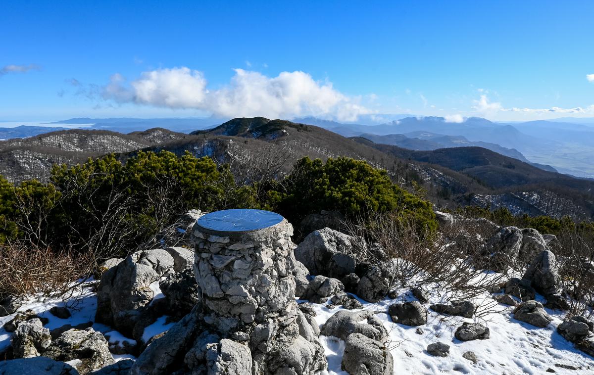 Golaki | Mali Golak, najvišji od treh Golakov, ki so najvišji del trnovske planote oziroma Trnovskega gozda. | Foto Matej Podgoršek