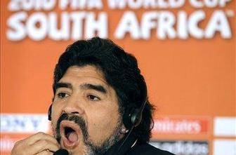 Maradona: Pele je za v muzej