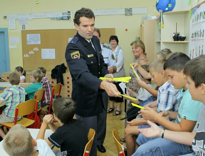 Mankoč kot policist leta 2011. | Foto: Daniel Novaković/STA