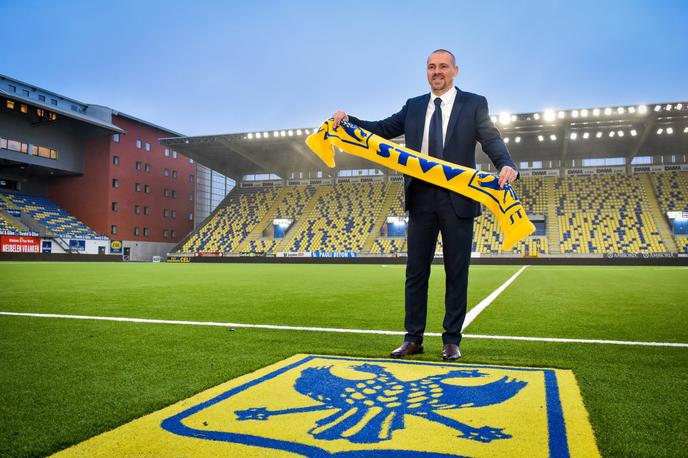 Miloš Kostić | Miloš Kostić je nekoliko nepričakovano postal trener belgijskega prvoligaša St. Truidna. | Foto stvv.com