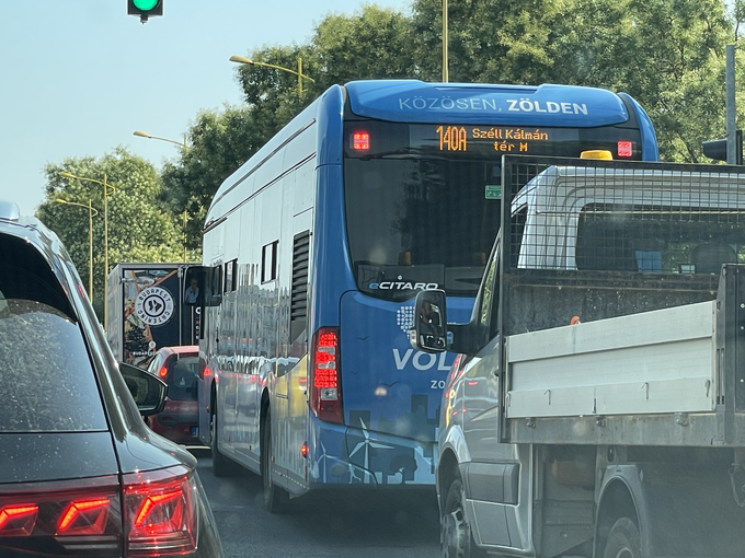 Električni avtobus v Budimpešti. | Foto: Gregor Pavšič