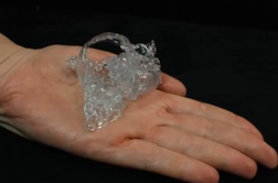 Velik korak za otroško kirurgijo: zdravniki s srcem iz 3D-tiskalnika rešili dojenčka 