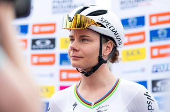 Branilka naslova izpušča SP