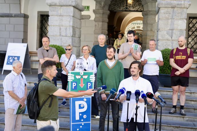 Civilna iniciativa | Foto Sani Karić/STA