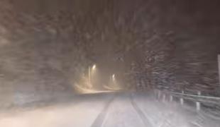 Reka in hrvaška Istra pod vodo, snežna nevihta v Avstriji #video