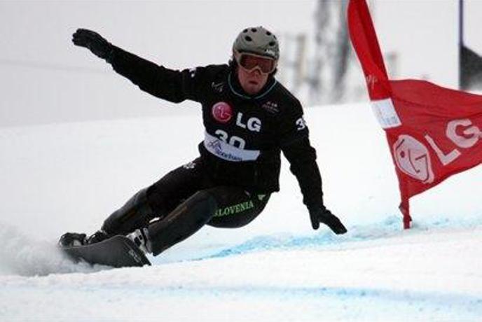 Štirje slovenski deskarji v finalu