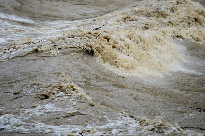 poplave | Med umrlimi je tudi sedemletna deklica. | Foto STA