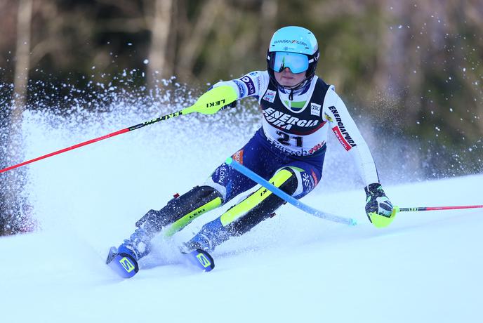 Slovenkam dvakrat stopničke na evropskem pokalu