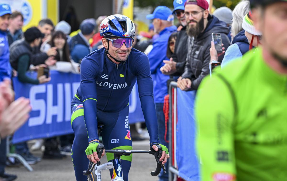 Primož Roglič | Primož Roglič je ponosen, da je bil del reprezentance, ki je Tadeju Pogačarja pomagala do mavrične majice svetovnega prvaka.  | Foto Guliverimage