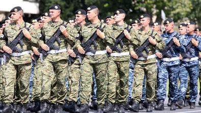 Hrvaški starši zaskrbljeni: njihovi 17-letniki že v vojaški evidenci