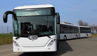 Najdaljši avtobus na svetu je dolg 30 metrov in pelje 250 potnikov