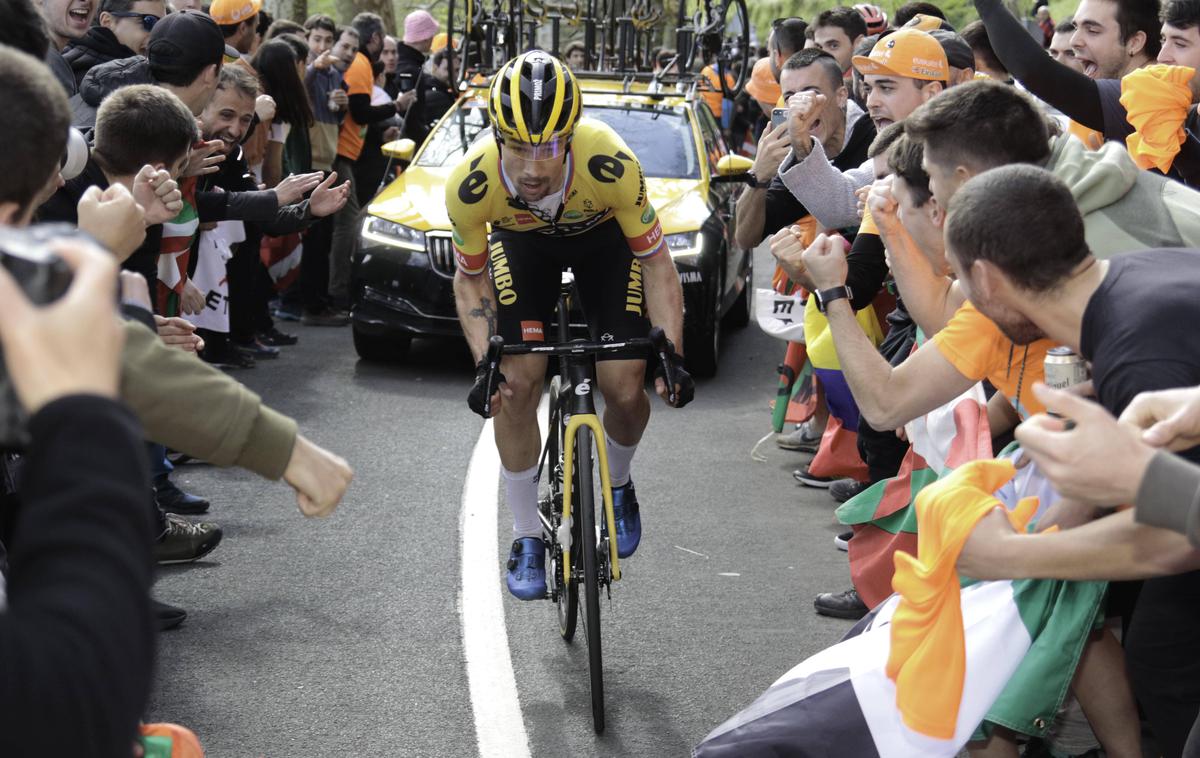 Primož Roglič | Primož Roglič je v Baskiji užival med navijači, čeprav je na kolesu trpel. | Foto Guliverimage