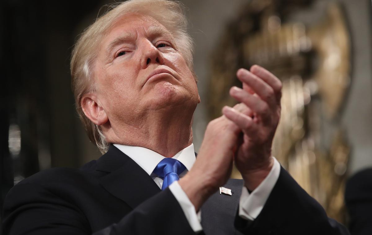 Donald Trump | Trump je kljub sodni blokadi v Portland napotil nacionalno gardo Kalifornije, za Chicago pa se mu ponuja nacionalna garda Teksasa. "Zakon proti vstaji bom uporabil, če bodo ljudje umirali, sodišča, guvernerji in župani pa nas bodo blokirali," je dejal predsednik ZDA. | Foto Guliverimage