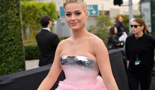 Katy Perry obtožena spolnega nadlegovanja #video