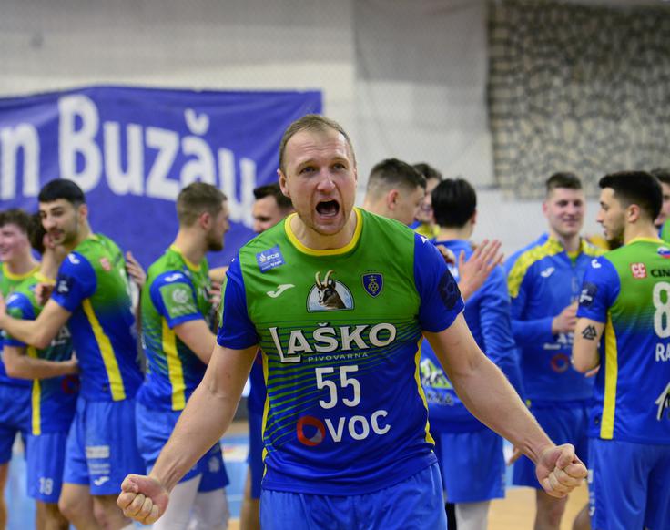 Buzau : RK Celje Pivovarna Laško | Foto: Slavko Kolar