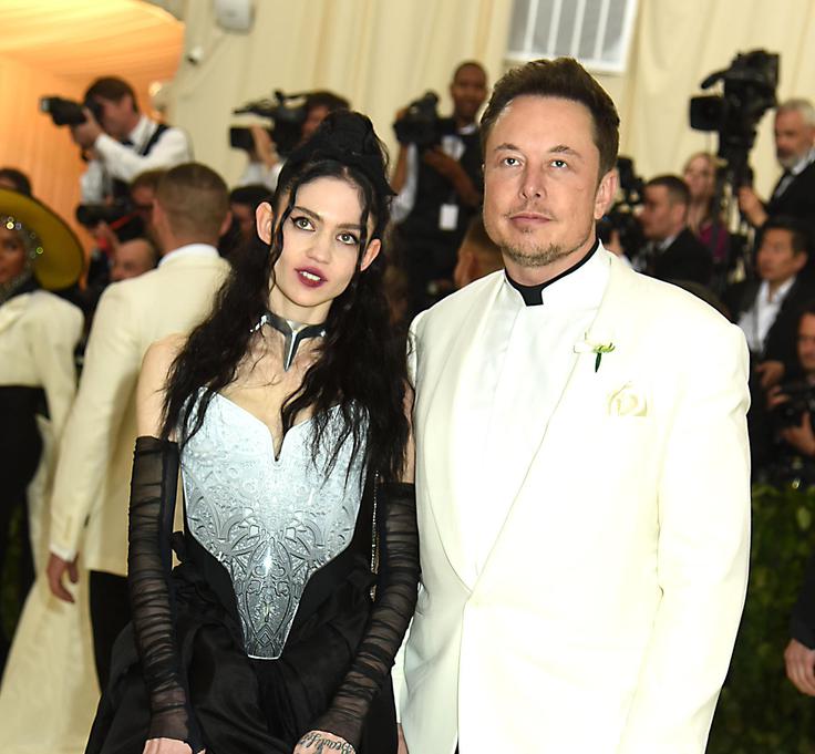 Grimes in Elon Musk imata skupaj tri otroke: sina X je rodila Grimes, dva otroka pa sta paru rodili nadomestni materi. | Foto: Guliverimage/Vladimir Fedorenko
