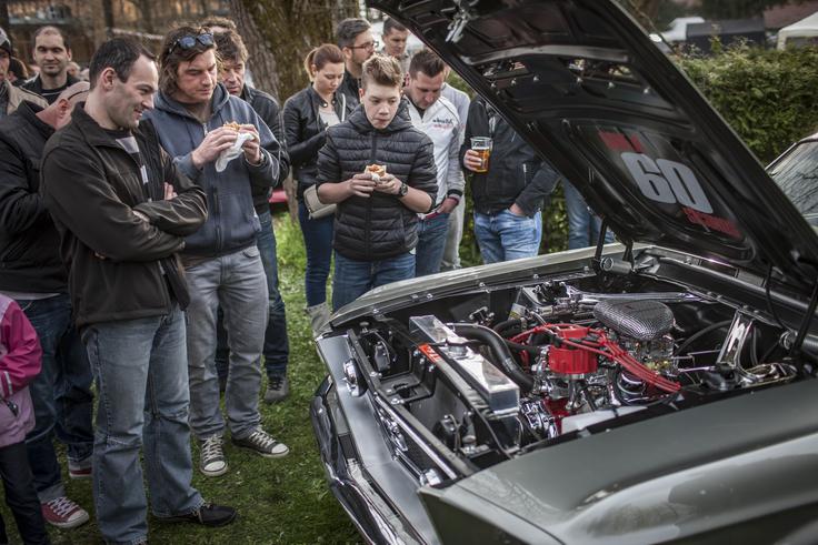 Čeprav je naval novih vozil z motorji V8 manjši, kot je bil pred leti, scena še vedno živi in se razvija naprej.  | Foto: 