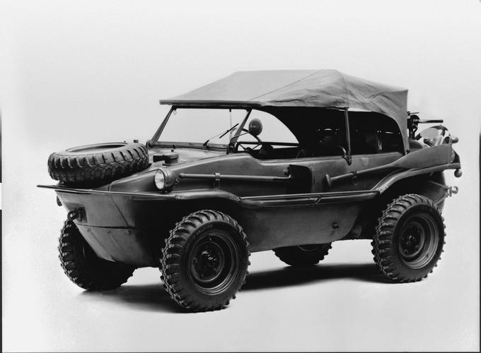 Vojaški kübelwagen, nekaj podobnega kot ameriški jeep, je nastal na tehniki hrošča. | Foto: Volkswagen
