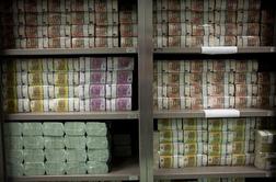 Davčni dolg s seznama Dursa nižji za osem milijonov