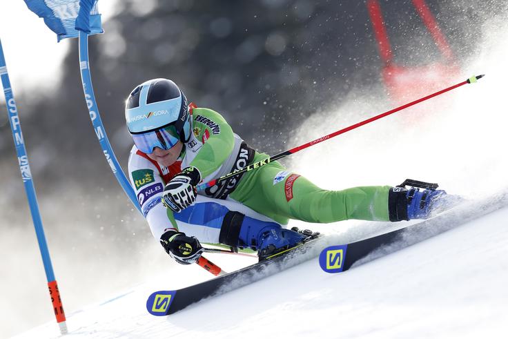 Meta Hrovat je po prvi vožnji zasedala 12. mesto, v drugi pa odstopila in ostala brez točk. | Foto: Getty Images