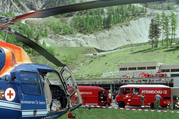 Gorski reševalci Avstrija | Poleg policije sta se v iskanje vključila tudi Gorska reševalna služba in reševalni helikopter. | Foto Guliverimage