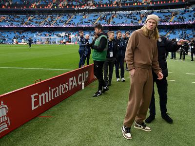 Erling Haaland vlaga v novo svetovno šahovsko turnejo