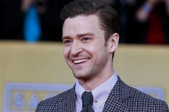 Prerojeni  Timberlake z nastopom na podelitvi britov
