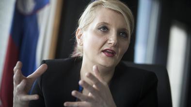 Györkös Žnidarjeva: Slovenija ne podpira ideje obveznih kvot za razporeditev beguncev