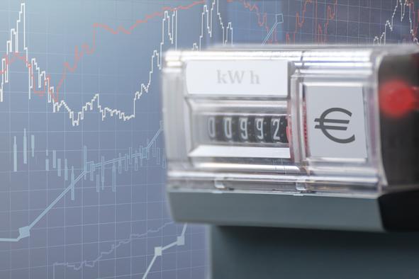 V 2023 izjemna rast sončnih elektrarn, kaj sledi?