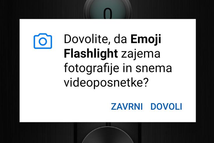 Zelo pozorni moramo biti na dovoljenja, ki jih ob namestitvi oziroma ob prvem zagonu dodelimo aplikacijam. Številne aplikacije pogosto namreč zahtevajo dovoljenja, ki jih za normalno delovanje sploh ne potrebujejo. Zaradi tega so potencialna varnostna grožnja, saj jim lahko določena dovoljenja na široko odprejo vrata do uporabnikovih podatkov. | Foto: Matic Tomšič