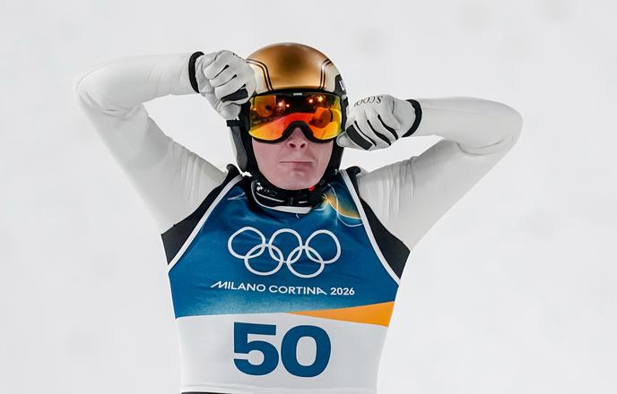 Domen Prevc z zlatom zaprl usta dvomljivcem iz najstniških let: težki časi so bili