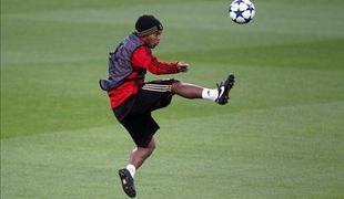 Ronaldinha milijoni vabijo v Blackburn